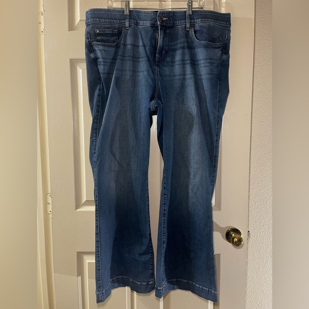 Torrid Women's Classic Blue Straight Leg Jeans